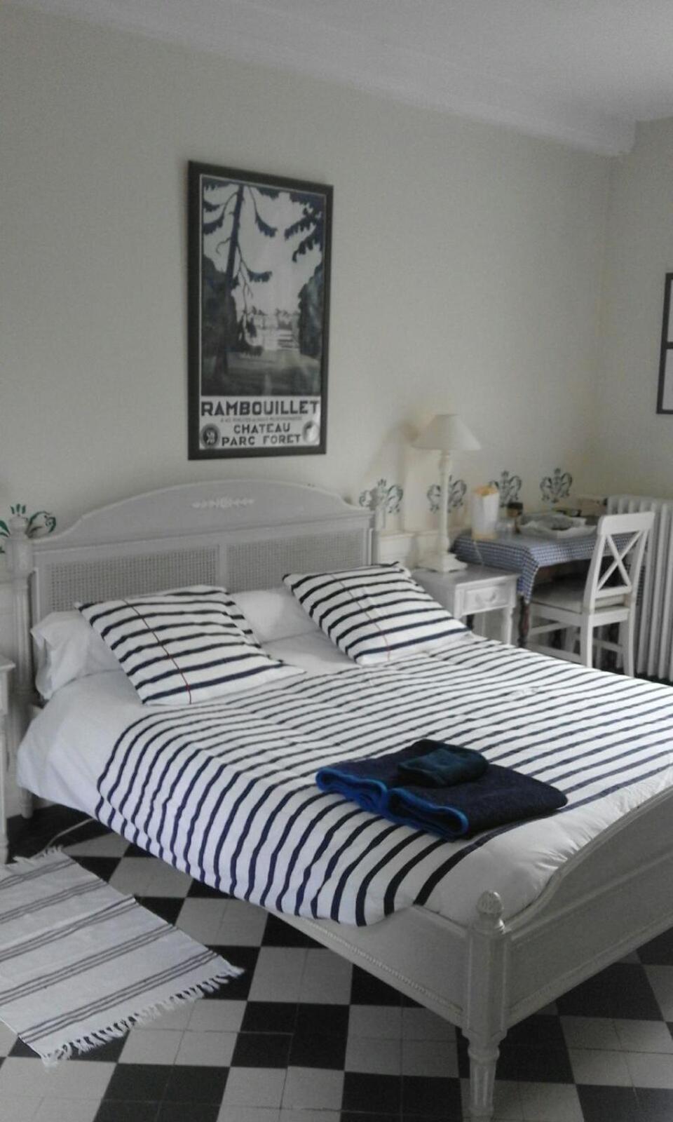 Manoir De L'As De Trefle Bed & Breakfast Isneauville Bilik gambar